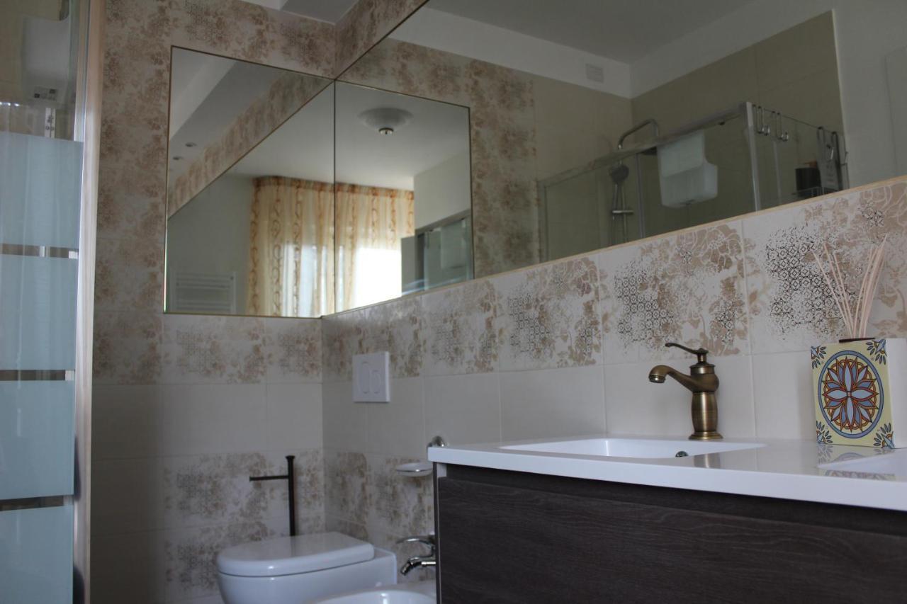 B&B Villa Lilla Сан Бенедето дел Тронто Екстериор снимка